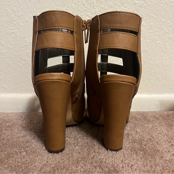 Michael Antonio Brown Caged Gladiator Open Toe Chunky Heel Sandal Size 6,5 - Picture 9 of 9